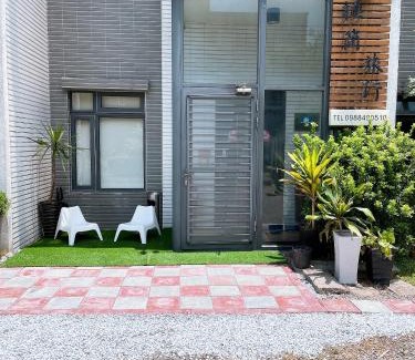 Wujie House | 極簡旅行民宿 Simple Travel B&B