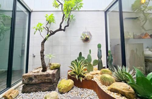 Tainan City Centre House | 樹舍包棟民宿開山館