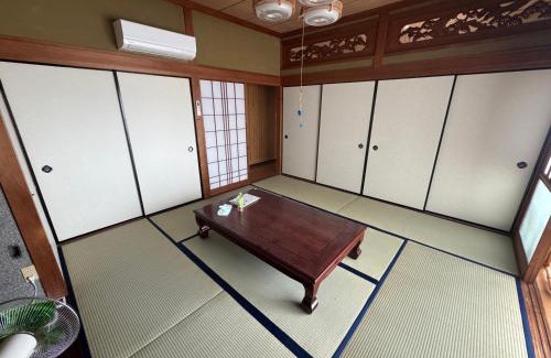 Otsuki Apartment | 海と西一棟貸し宿