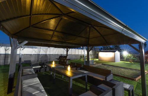 Higashi-ku House | 海の見える一棟貸切リゾートヴィラ hau'oli