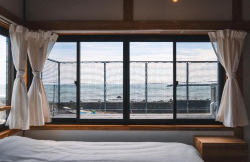 Choshi House | 港に停泊する町のフロント moyai 舫