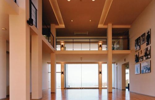 Yokosuka Hotel | 湘南リリーフ