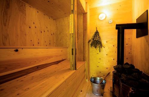 Toon Hotel | 瀧乃元 近藤家（Kondoke-Inn)