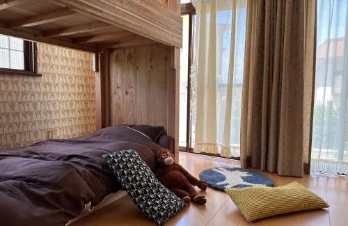 Kure House | 猫と泊まれる宿にゃんstay