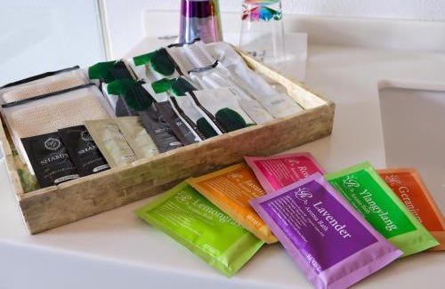 Kadena-cho Hotel | 真常寺読谷サロン