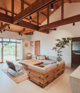 Ichinomiya House | 絶景田園と風を感じる癒しの一棟貸しSawah東浪見