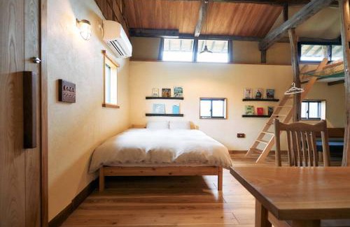 Wake Apartment | 自然素材でリノベした木の香り漂う貸切宿｜藤野民宿（Fujino Guest House）