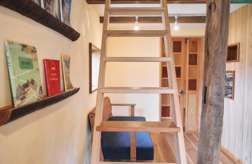 Wake Apartment | 自然素材でリノベした木の香り漂う貸切宿｜藤野民宿（Fujino Guest House）