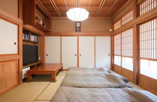 Katori Apartment | 薬医門の宿