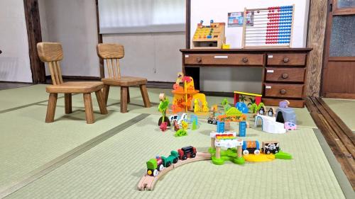 Suruga Ward Apartment | 貸切古民家 海まで徒歩3分 富士山の見える海岸 最大14名宿泊 家族親戚 帰省 合宿 BBQ Japanese ミクソロジーハウスふじや Mixology House Fujiya