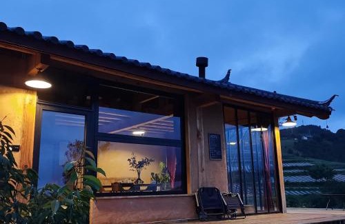 Yulong House | 还依比小屋