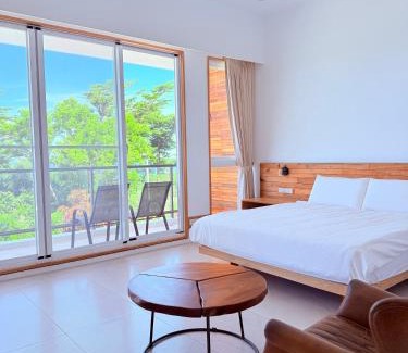 Donghe House | 金樽浪花