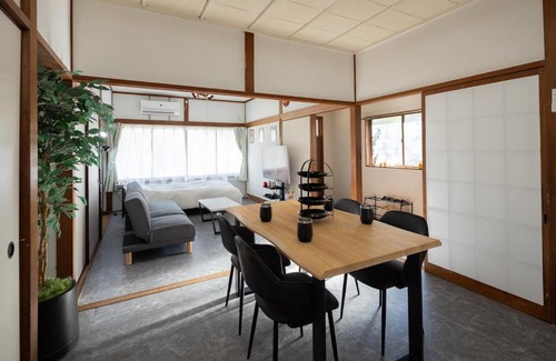 Kita Ward Apartment | 金運の上がる宿 岡山駅徒歩圏内 駐車場無料 最大6名 完全貸切