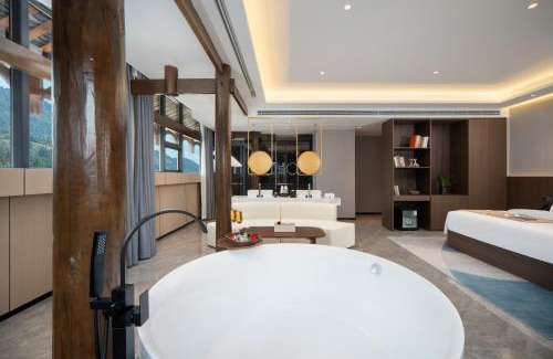 Xiangxi Hotel | 隽雅酒店芙蓉镇景区点