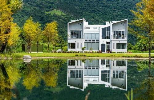 Shoufeng House | 靜樹湖民宿Jing Shuhu B&B