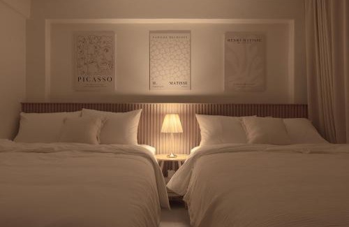 Mangwon-dong Bed & Breakfast | 망원한강도보5분 망원시장 망리단길 홍대11분 14인 넷플렉스 짐보관