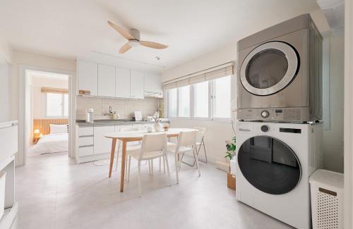 Mangwon-dong Bed & Breakfast | 망원한강도보5분 망원시장 망리단길 홍대11분 14인 넷플렉스 짐보관