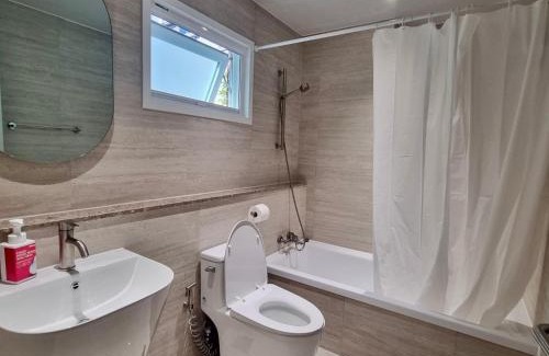 Hangangno-dong Villa | 삼각지역 트리플 역세권 단독주택 1층