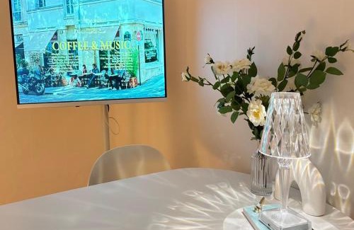 Doksan-dong Apartment | 서울 스테이 로앤희