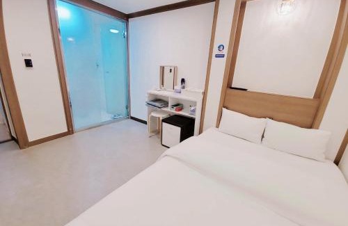 Dangsan-dong Hotel | 영등포구청역 달모텔