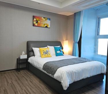 Buk-gu Apartment | 이스턴뷰 프리미엄 레지던스 100프로오션뷰