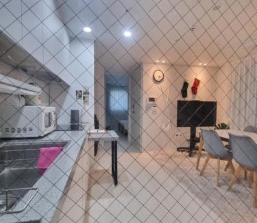 Dunchon-dong Apartment | 정스테이 서울 잠실 롯데월드 kspodome 아산병원 길동 코엑스 성수명동강남동대문