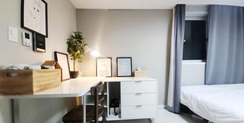 Seogang-dong Apartment | 한강과 홍대 도보5분 감성숙소 엘베,주차완비