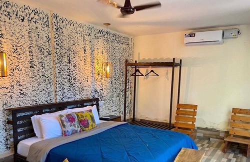 Arpora Cottage | 02 Camouflage · The Maple by Nirvana Abode