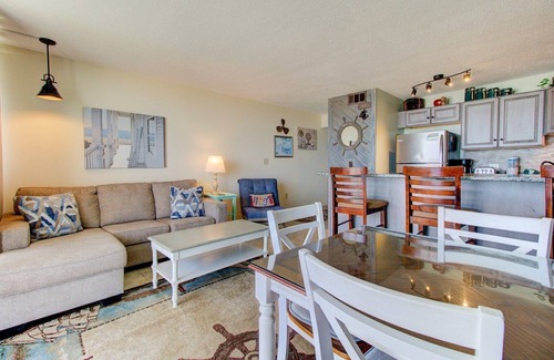 Wilmington Beach Condo | 0312 Captains Quarters by Atlantic Towers