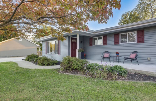 Petersburg House | 1/2 Mi to Creation Museum: Home w/Large Yard!