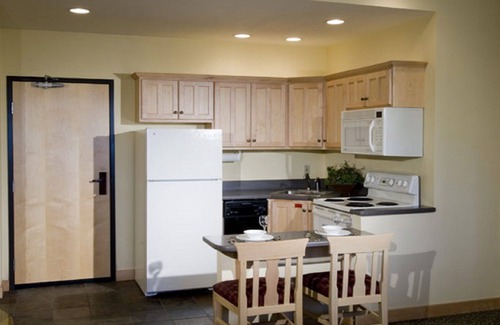 Brian Head Condo | 1 BDRM~CEDAR BREAKS LODGE~BOOKING WINTER NOW~ ROOMS WON'T LAST~ INDOOR POOL/SPA