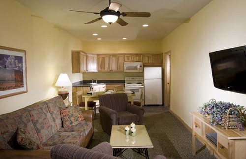 Brian Head Condo | 1 BDRM~CEDAR BREAKS LODGE~BOOKING WINTER NOW~ ROOMS WON'T LAST~ INDOOR POOL/SPA