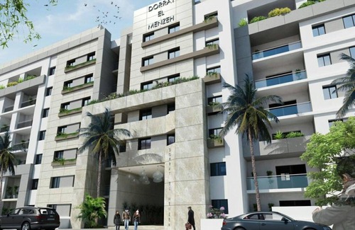 El Menzah Apartment | 1 Bed Flat - Sleeps 2 - Parking - Wifi