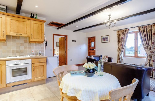 Runcton Holme Cottage | 1 bedroom accommodation in Runcton Holme
