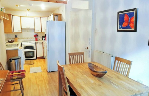 Rothesay Cottage | 1 bedroom accommodation in Rothesay, Isle of Bute