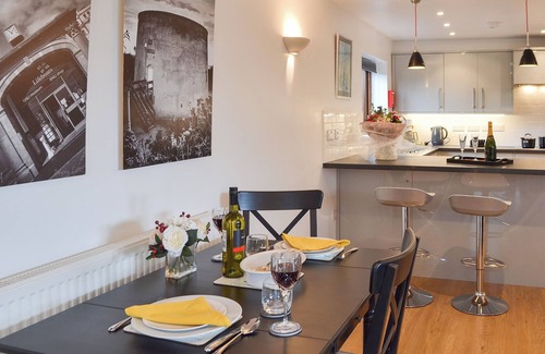 Herstmonceux Cottage | 1 bedroom accommodation in Windmill Hill, near Hailsham
