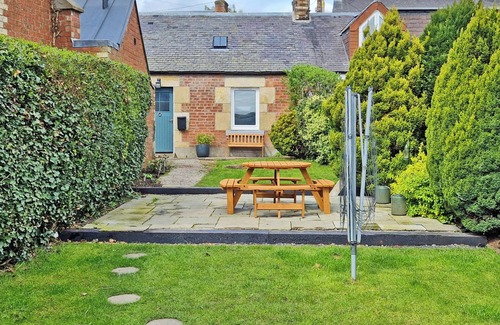 Errol Cottage | 1 bedroom accommodation in Errol, near Perth