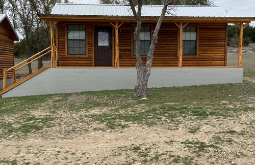 Hamilton House | 1 Bedroom Cabin w/Two Recliners Cabin 7