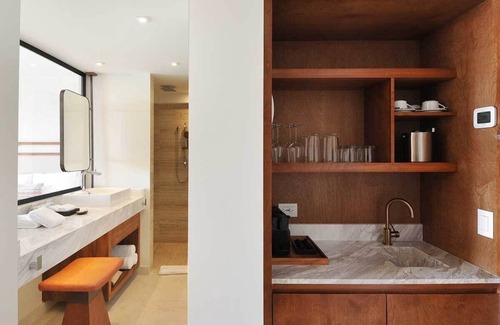 El Medano Ejidal Hotel | 1-bedroom Infinity Suite Ocean View w/hot tub in Cabo San Lucas close to Marina