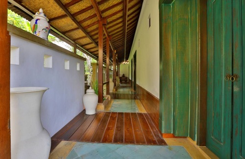 Penatih Resort | 1 Bedroom private balcony near Ubud with views of the grounds and rice fields