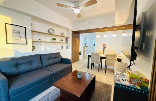 San Fernando Apartment | 1 Bedroom - The Bali Getaway @ Azure North