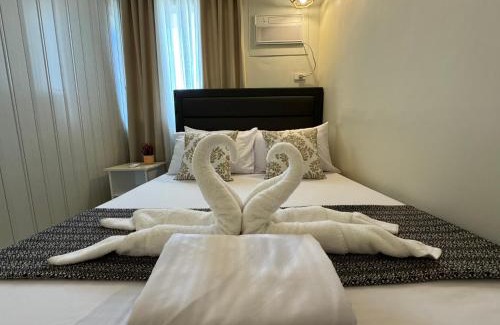 Puerto Princesa City Centre Apartment | 1 BedroomDeLuxe Condo w/Balcony, Pool & Gym