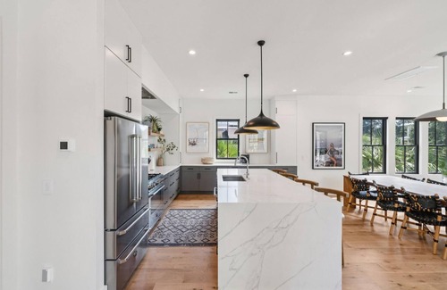 Isle of Palms House | 1 block to Beach, Private Pool, Pickleball, LSV Golf Cart