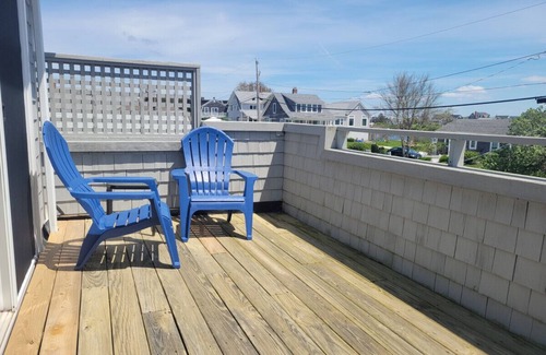 Matunuck House | 1 BR beach townhouse, 1 block from Ocean!