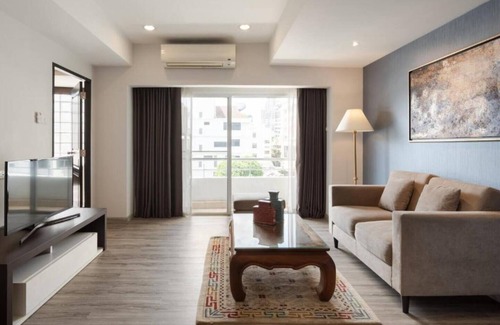 Nana Condo | 1 BR Ruamrudee/service/Monthly