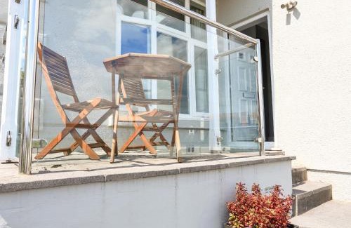 Salcombe House | 1 Lyndhurst