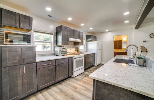 Valparaiso Cottage | < 1 Mi to Dwtn: Valparaiso Family Home