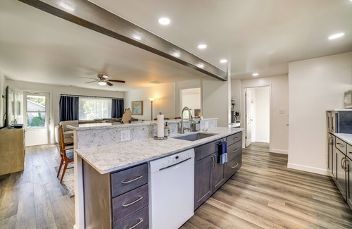 Valparaiso Cottage | < 1 Mi to Dwtn: Valparaiso Family Home