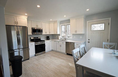 Ipswich Apartment | 1 Mile from Cranes Beach