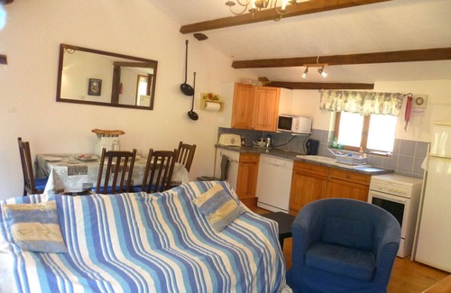 Vernoux-en-Gatine Cottage | 1 of 3 Gites set in 2 lovely acres-Pool-Games field -Wifi-lots to see/do nearby